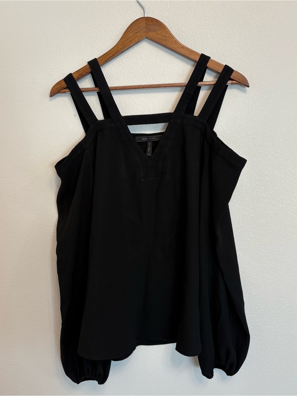 BCBGMAXAZRIA Cold-Shoulder Blouse – Black, Size M